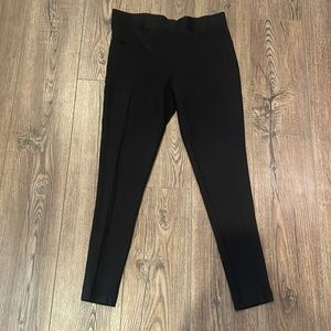 Pleated black cropped leggings